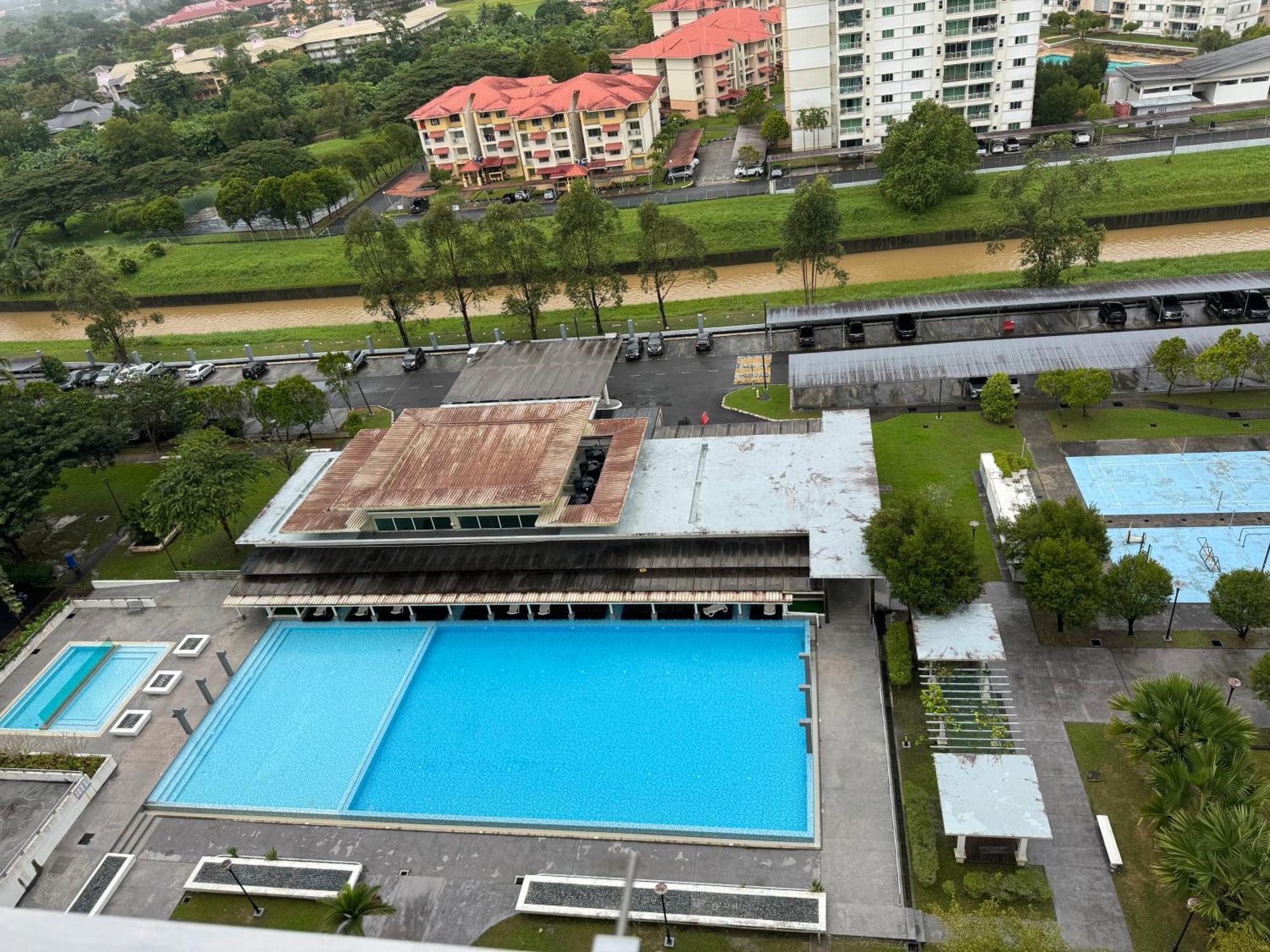 Ijm Pool View Apartment Sandakan